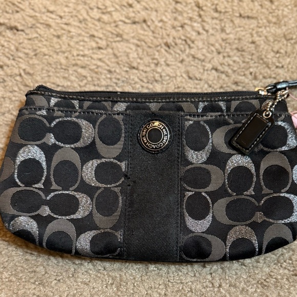 Coach signature stripe 3 color  metallic signature large logo wristlet black - Picture 8 of 8